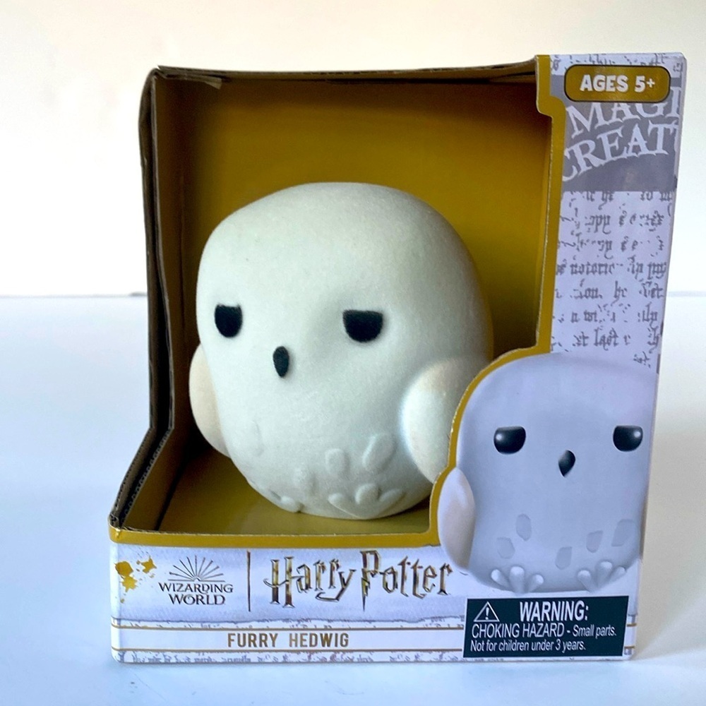 Wizarding World HeadStart 2023 collectible figures Furry Hedwig 5"